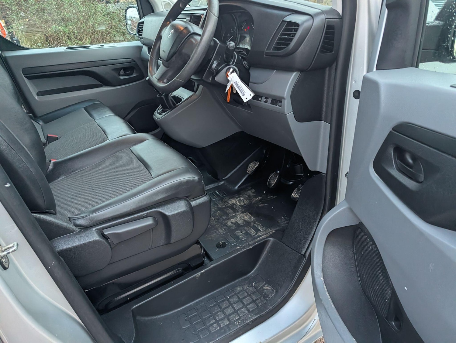 Used Peugeot Expert 2018 for sale - 77883060: Photo 30