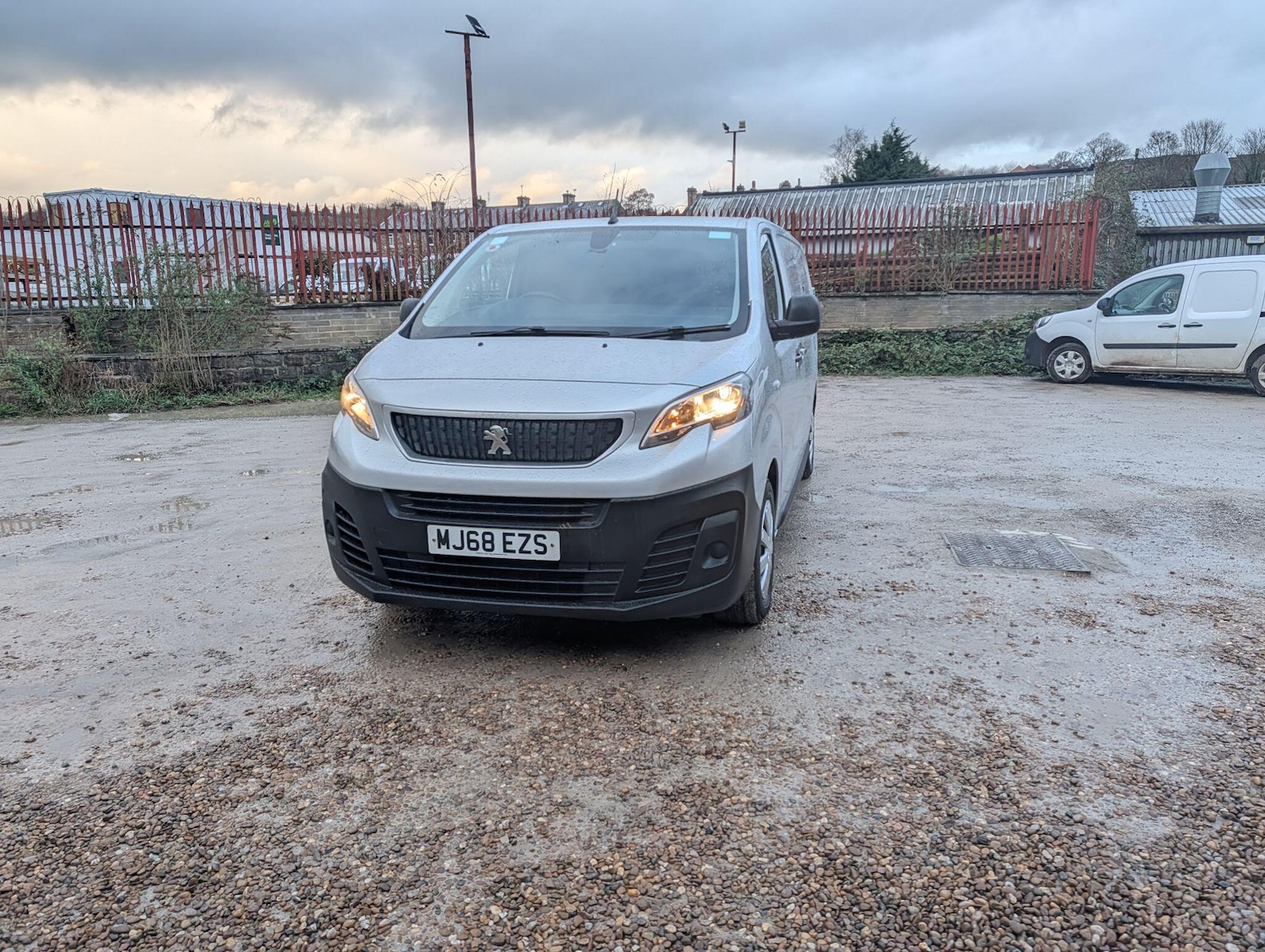 Used Peugeot Expert 2018 for sale - 77883060: Photo 50