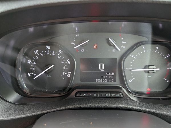 Used Peugeot Expert 2021 for sale - 76200855: Photo 27