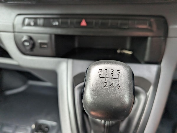 Used Peugeot Expert 2021 for sale - 76200855: Photo 28