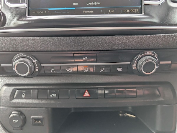 Used Peugeot Expert 2021 for sale - 76200855: Photo 29