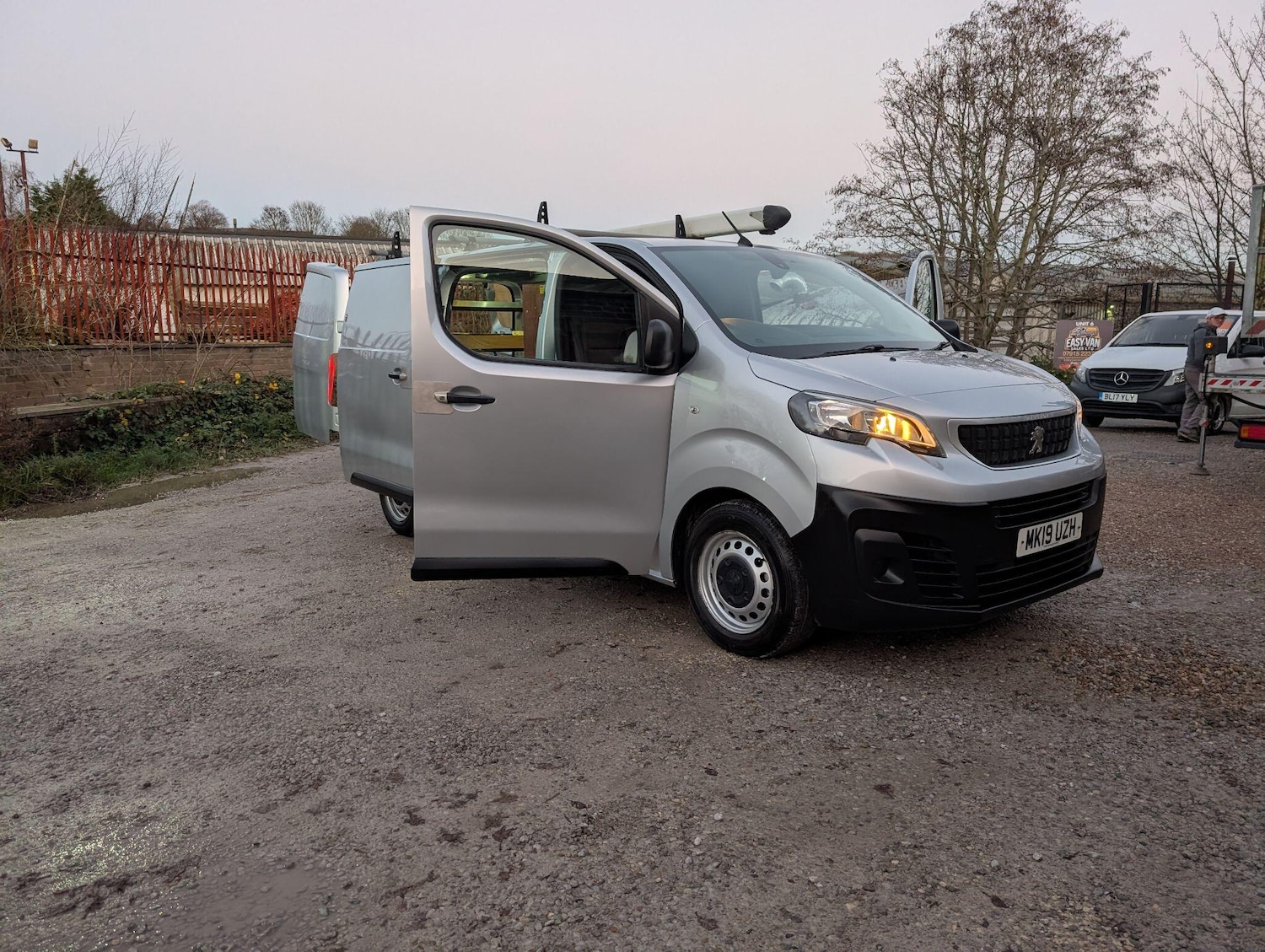Used Peugeot Expert 2019 for sale - 77029409: Photo 11
