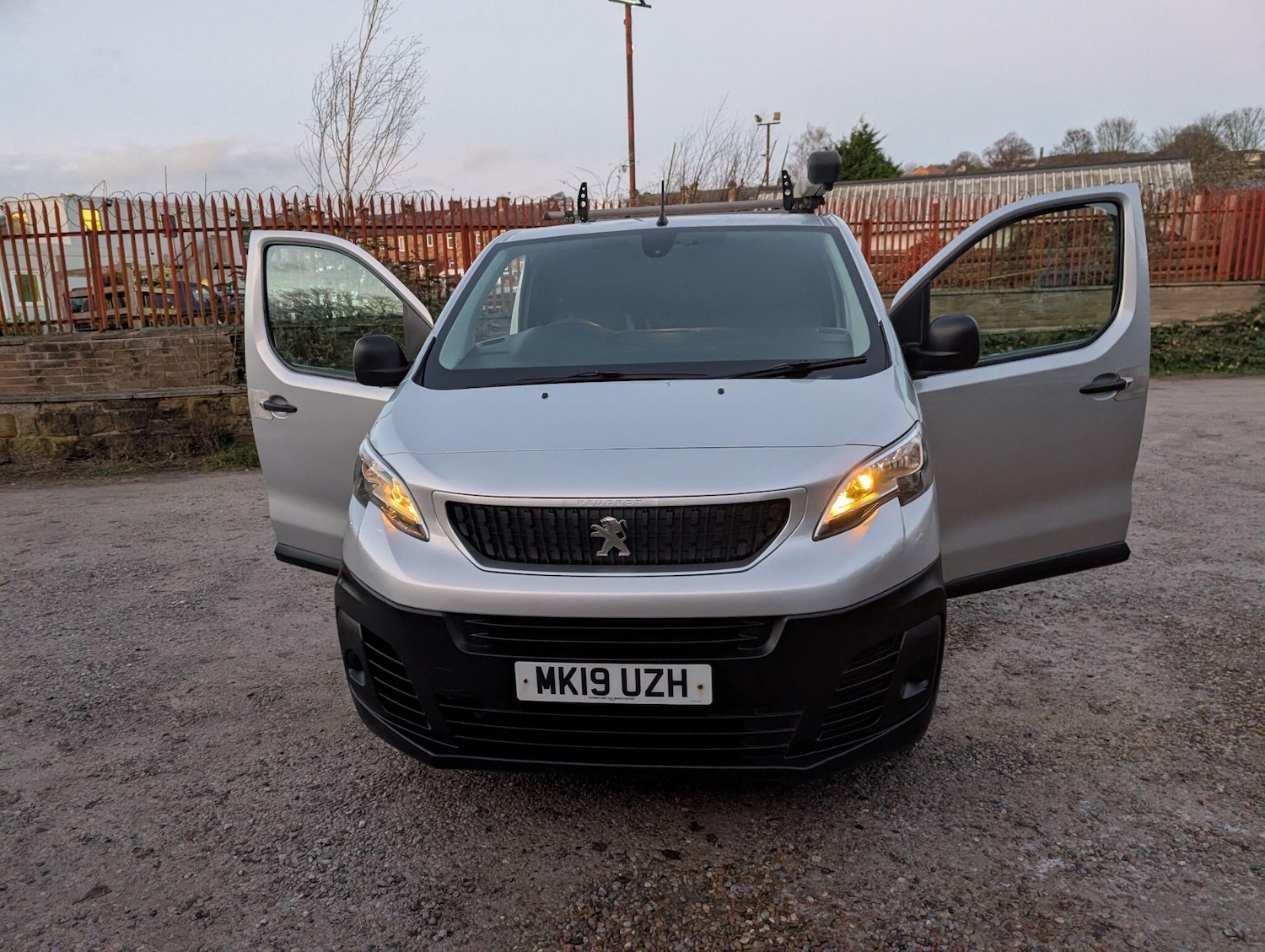 Used Peugeot Expert 2019 for sale - 77029409: Photo 18