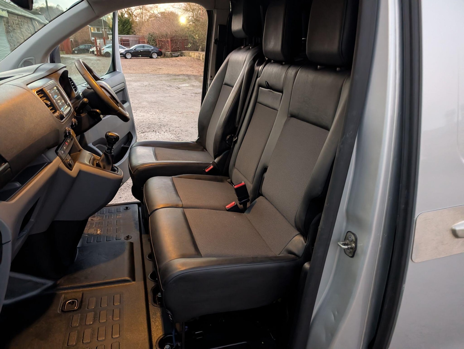 Used Peugeot Expert 2019 for sale - 77029409: Photo 28