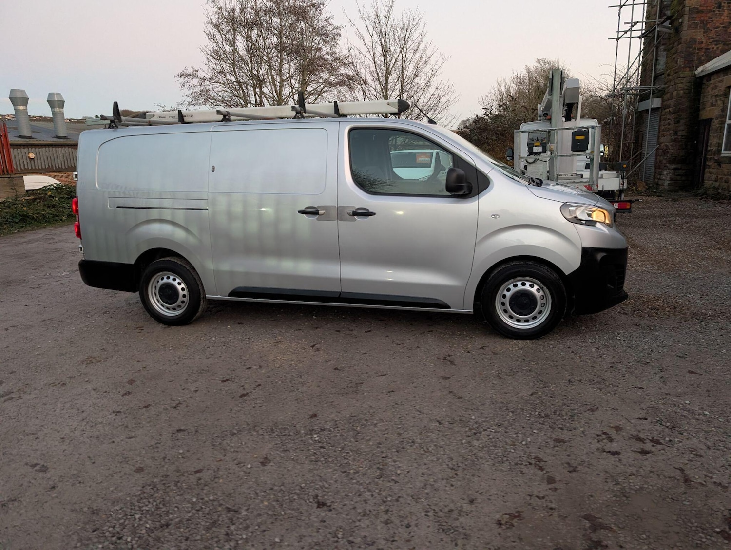 Used Peugeot Expert 2019 for sale - 77029409: Photo 39