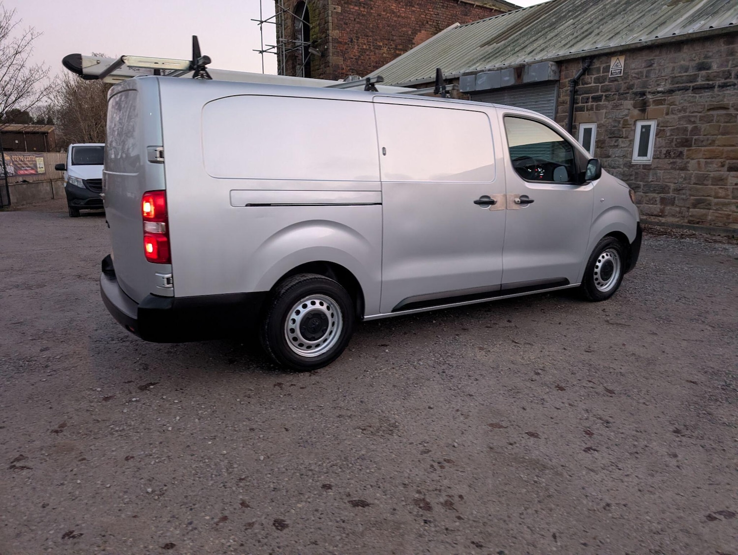 Used Peugeot Expert 2019 for sale - 77029409: Photo 41