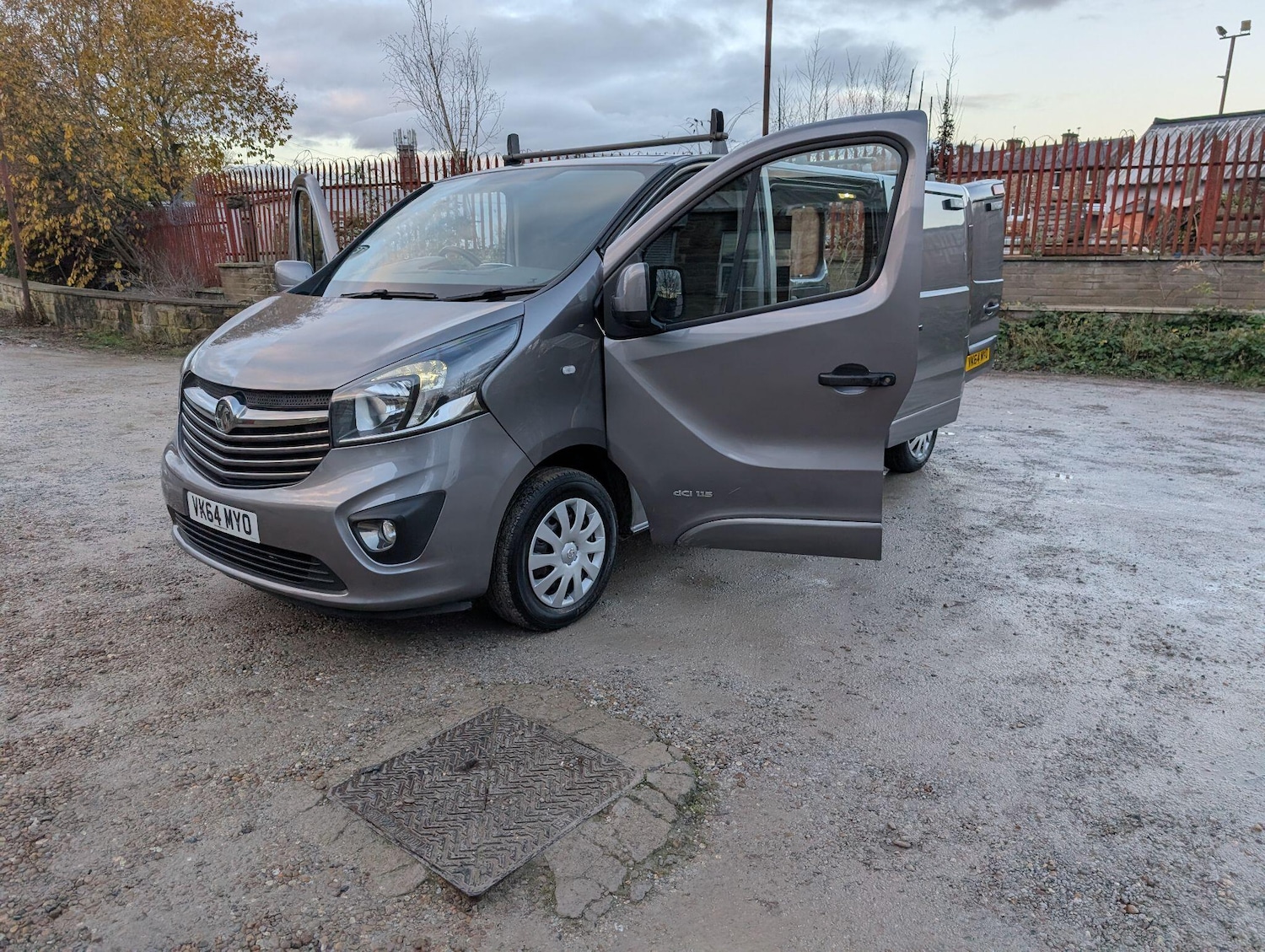 Used Vauxhall Vivaro 2015 for sale - 76801097: Photo 16