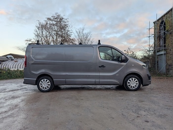 Used Vauxhall Vivaro 2015 for sale - 76801097: Photo