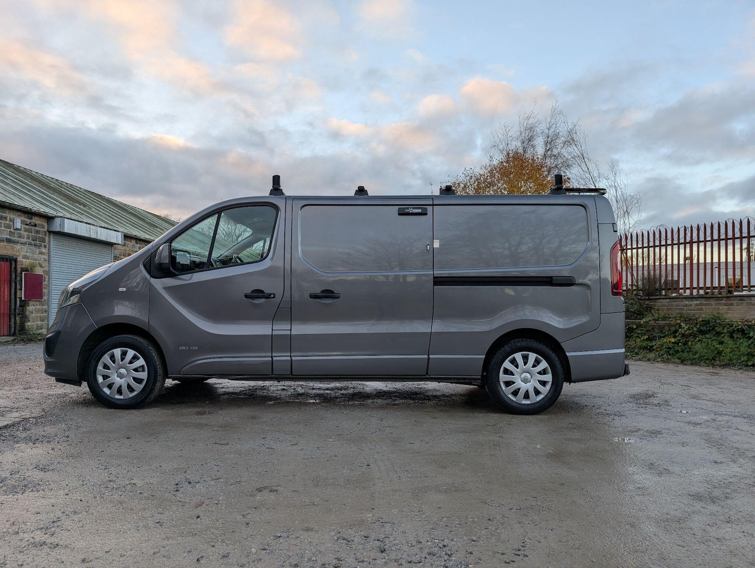 Used Vauxhall Vivaro 2015 for sale - 76801097: Photo 7