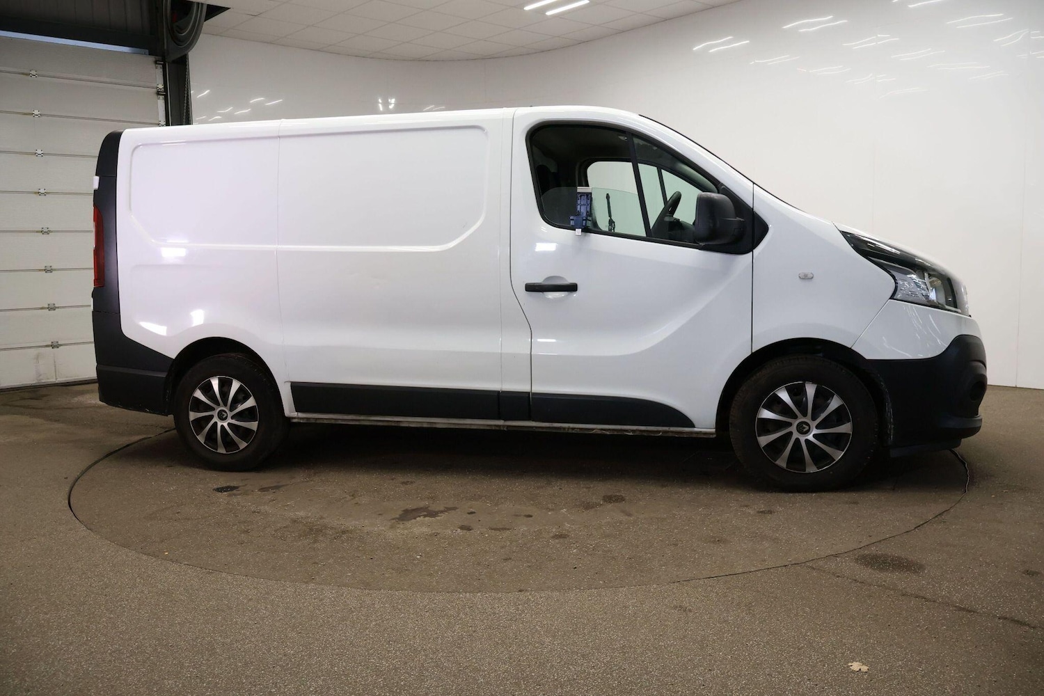 Used Renault Trafic 2016 for sale - 76408462: Photo 1