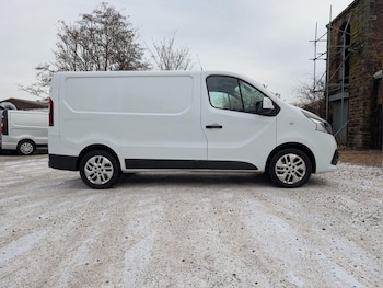 Renault Trafic feature image