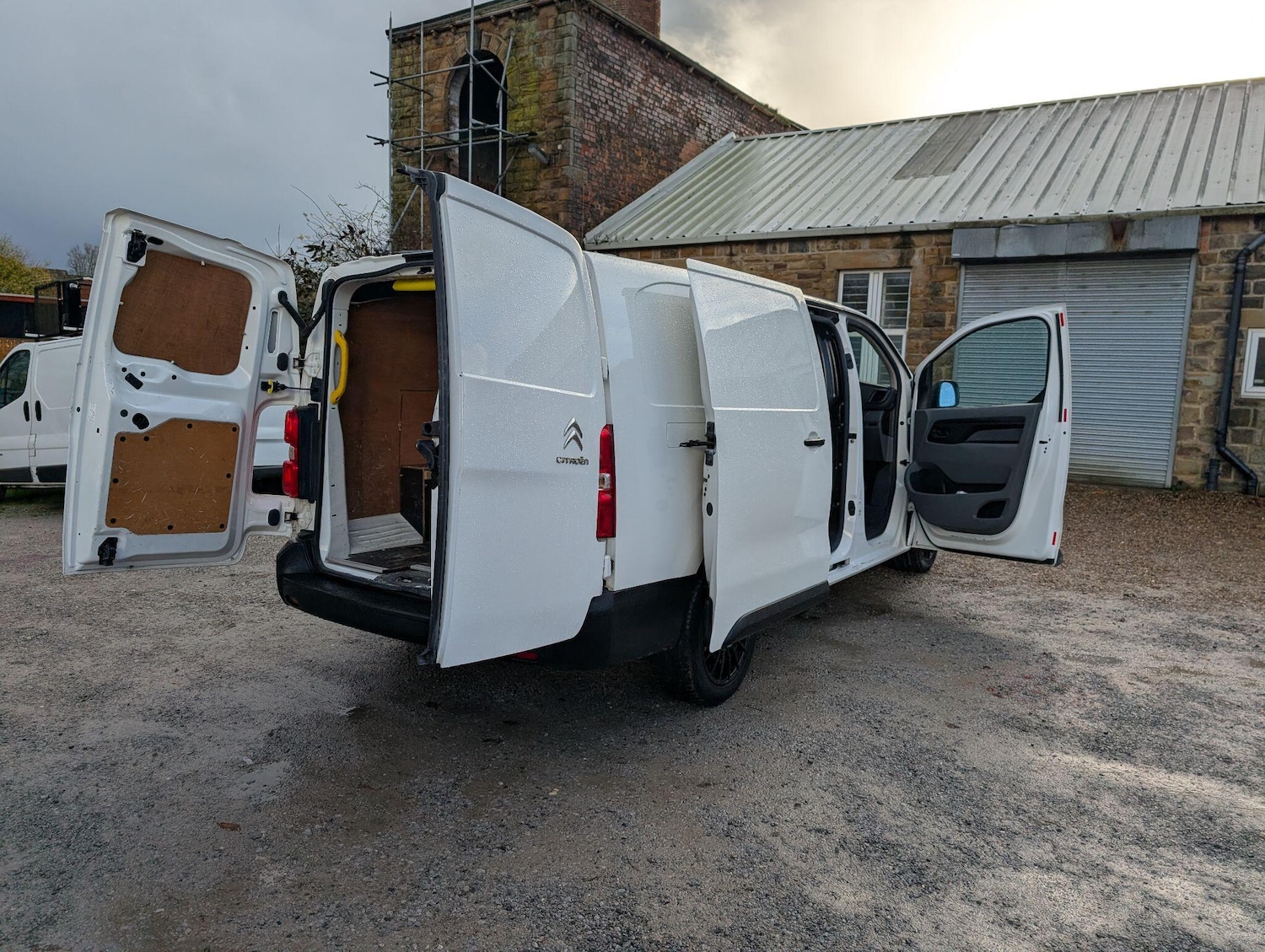 Used Citroen Dispatch 2017 for sale - 76753275: Photo 11