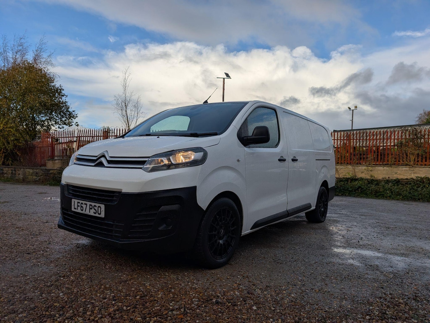Used Citroen Dispatch 2017 for sale - 76753275: Photo 7