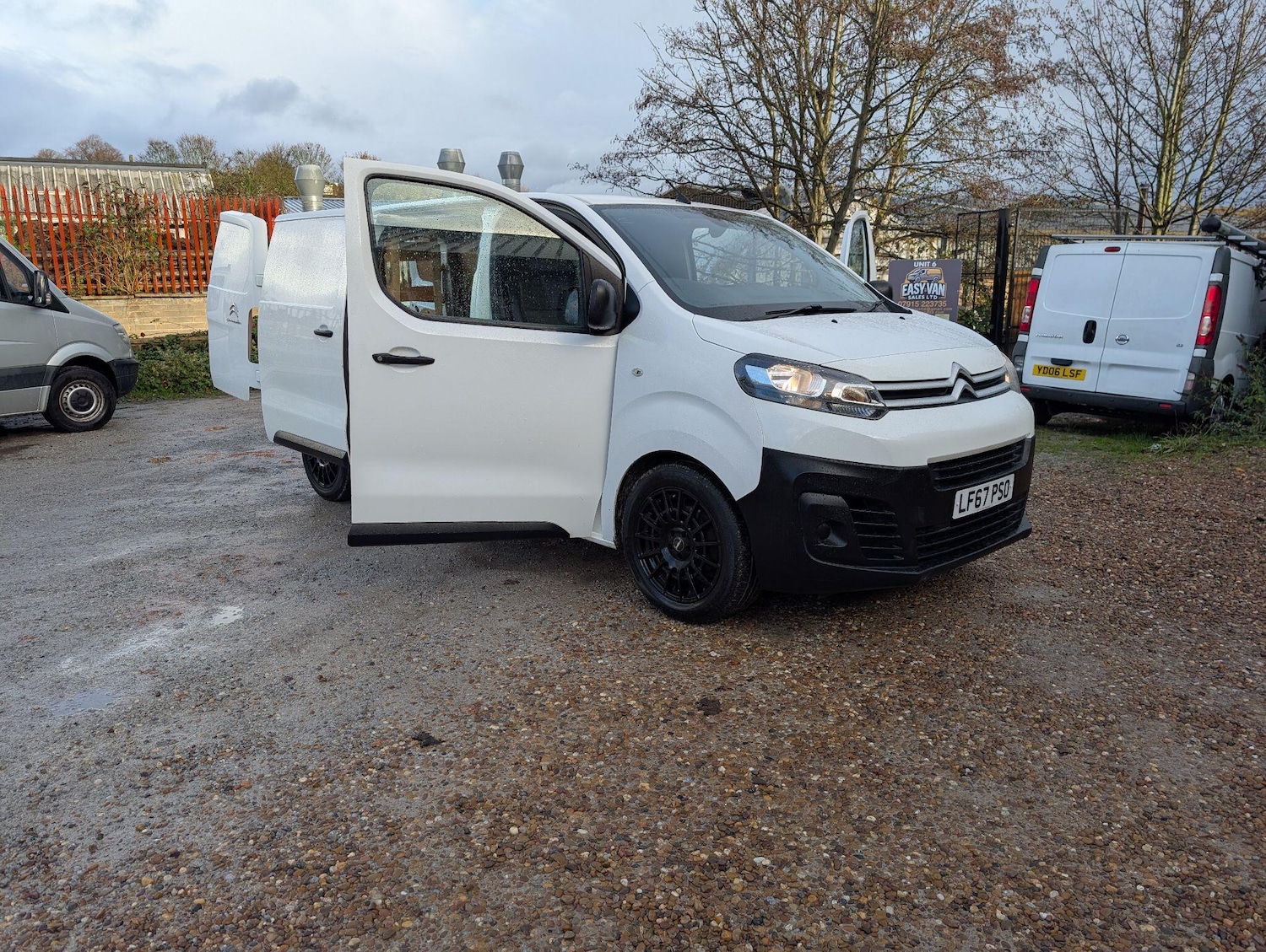 Used Citroen Dispatch 2017 for sale - 76753275: Photo 9