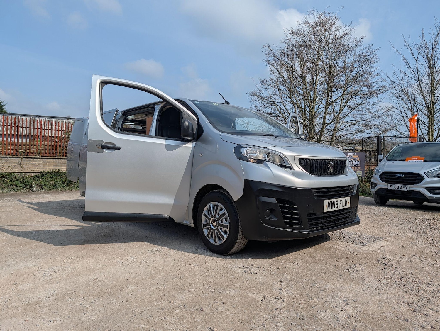 Used Peugeot Expert 2019 for sale - 77957562: Photo 11