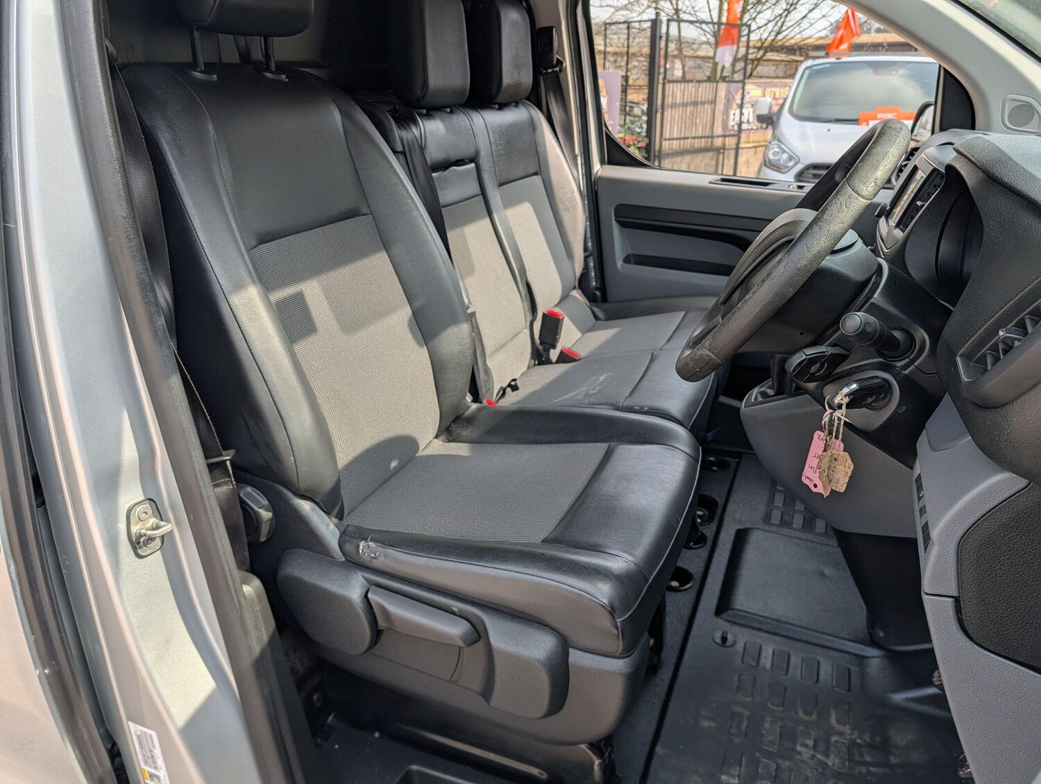 Used Peugeot Expert 2019 for sale - 77957562: Photo 33