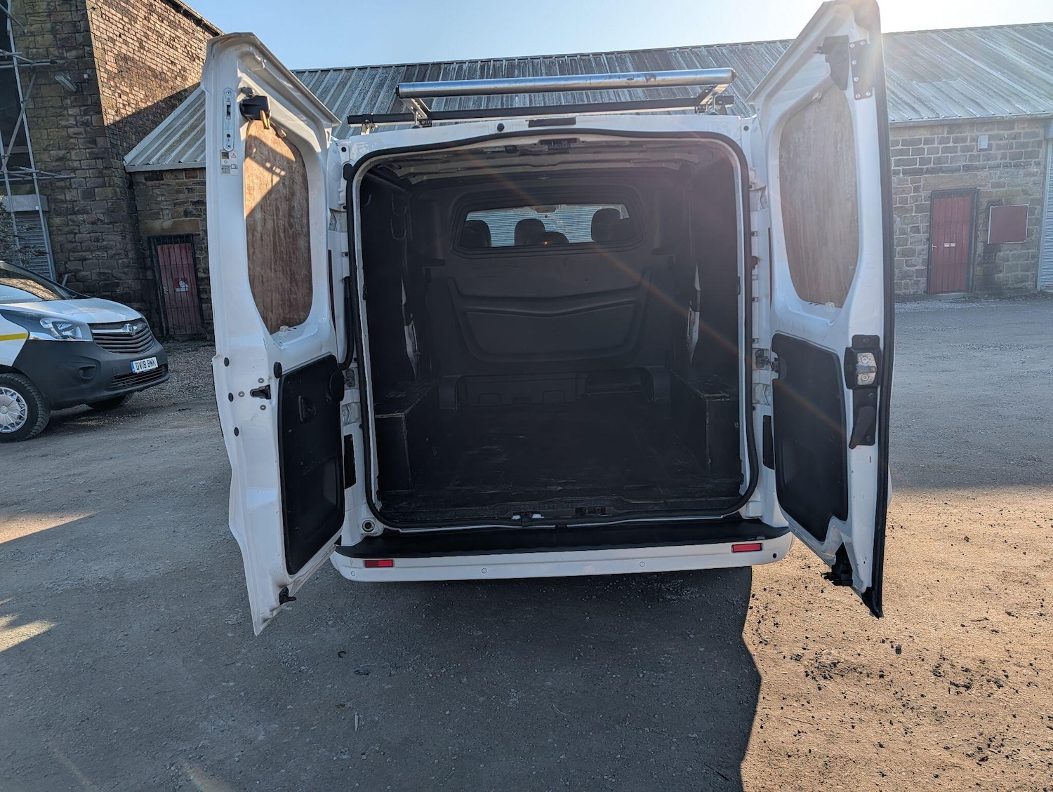 Used Vauxhall Vivaro 2018 for sale - 78141477: Photo 14