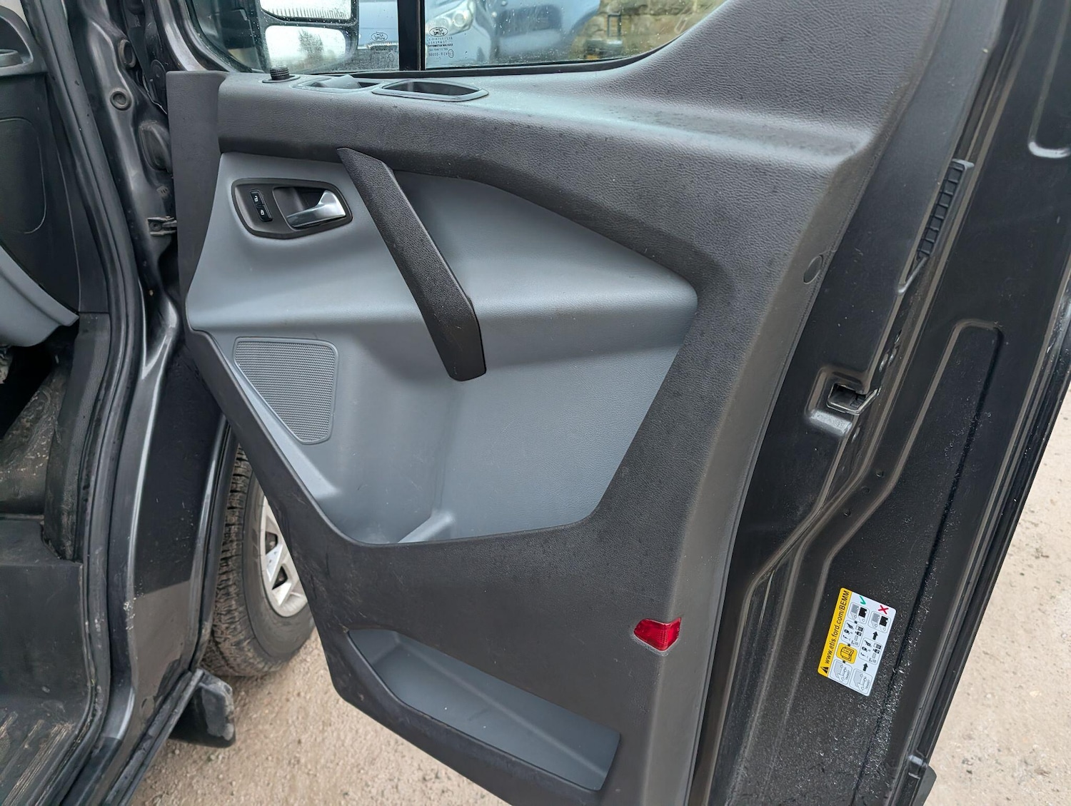 Used Ford Transit Custom 2017 for sale - 77633061: Photo 29