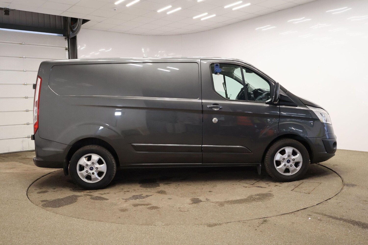Used Ford Transit Custom 2016 for sale - 77839143: Photo 6