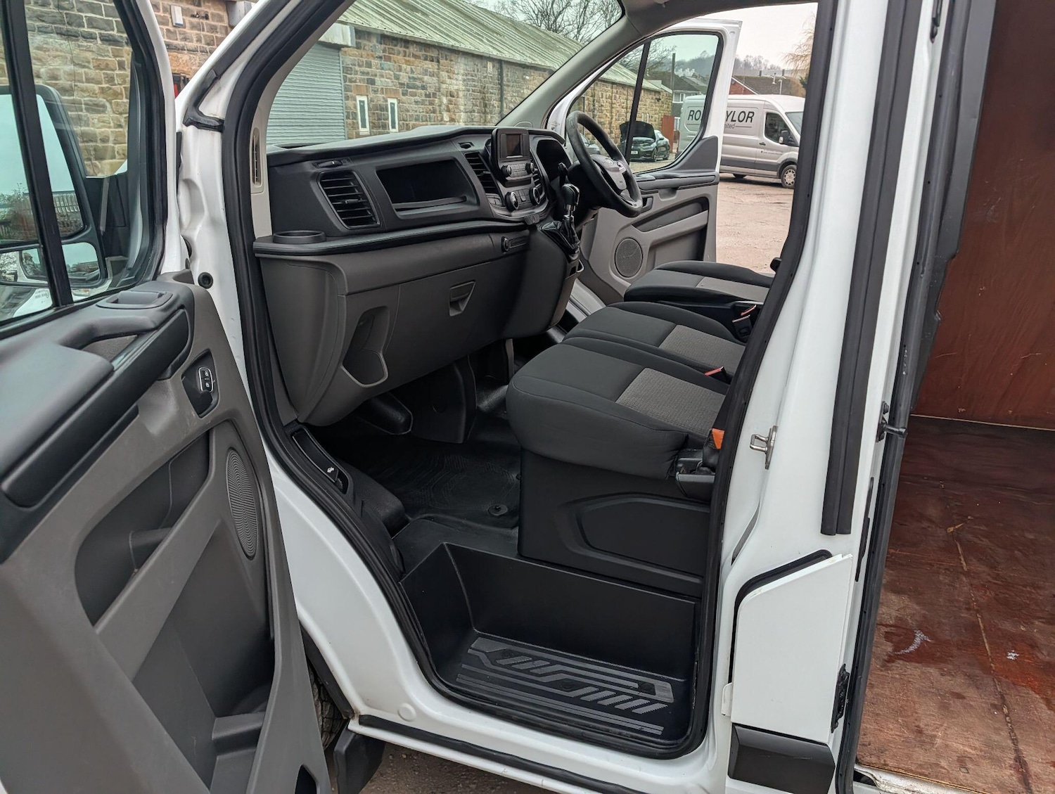 Used Ford Transit Custom 2019 for sale - 77426117: Photo 24