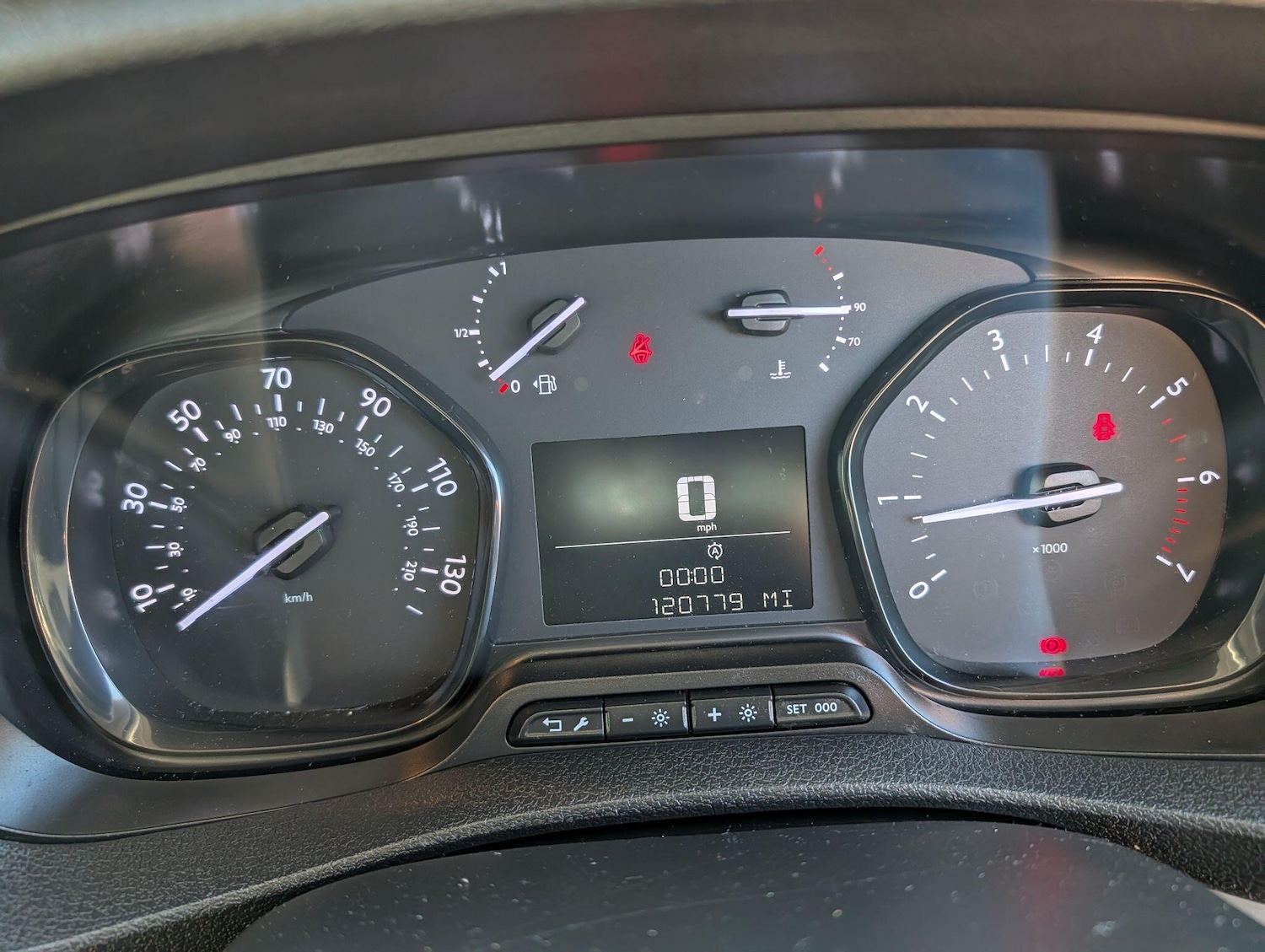 Used Peugeot Expert 2021 for sale - 77737675: Photo 38