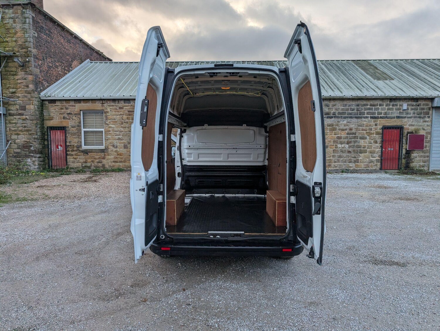 Used Vauxhall Vivaro 2016 for sale - 76573518: Photo 14