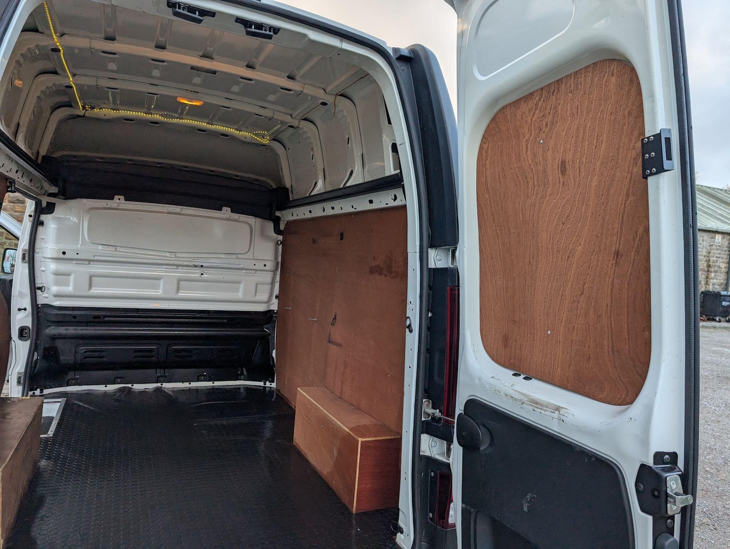 Used Vauxhall Vivaro 2016 for sale - 76573518: Photo 22