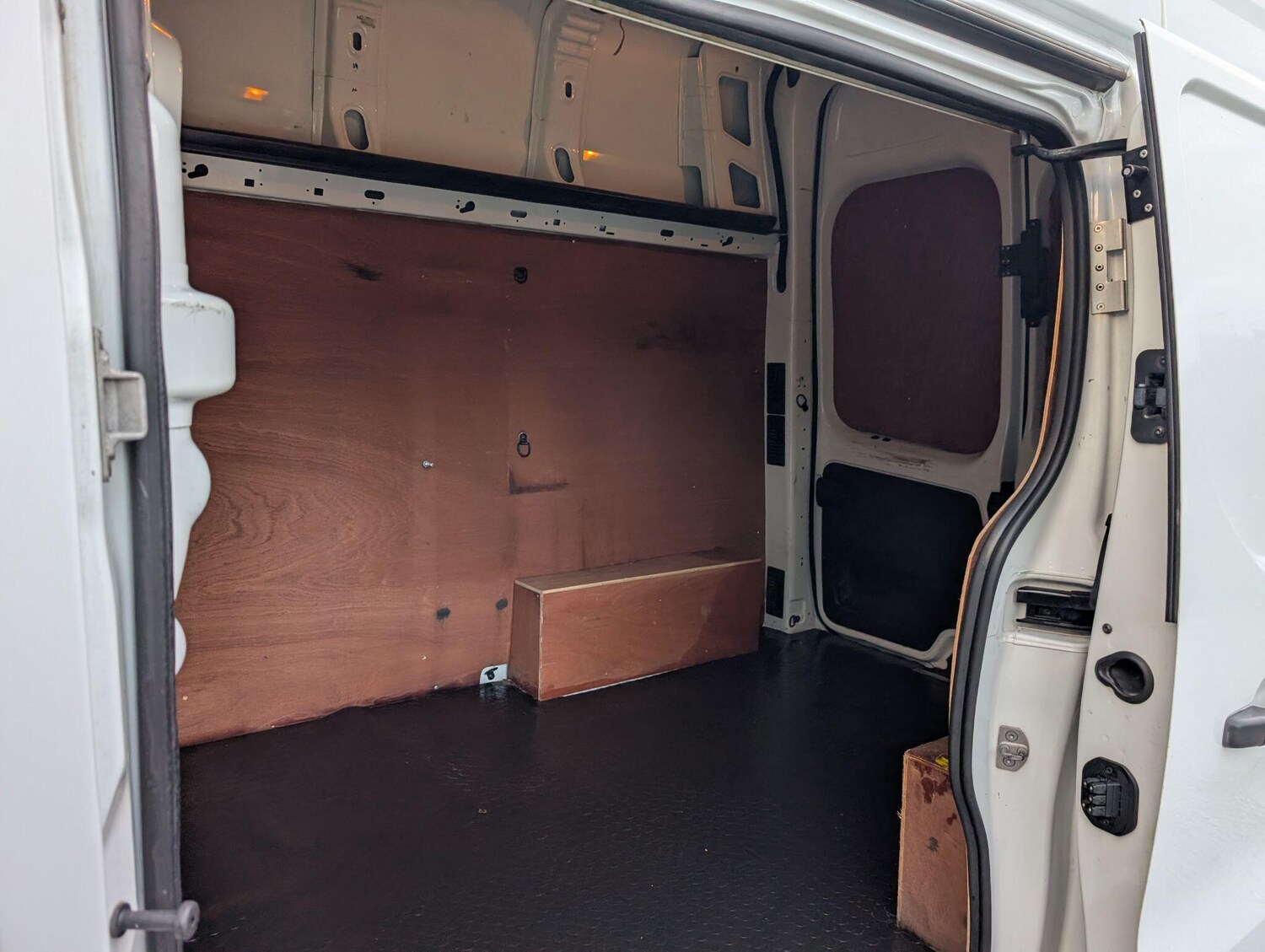 Used Vauxhall Vivaro 2016 for sale - 76573518: Photo 24