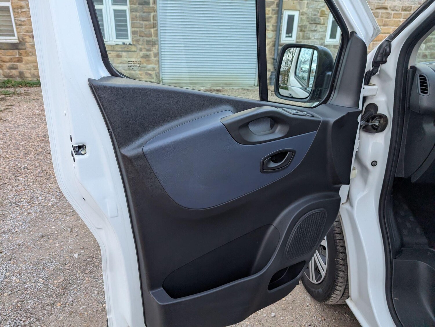 Used Vauxhall Vivaro 2016 for sale - 76573518: Photo 25