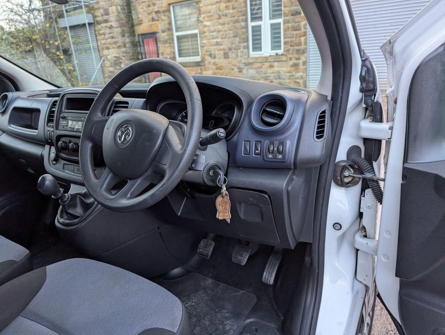 Used Vauxhall Vivaro 2016 for sale - 76573518: Photo 32