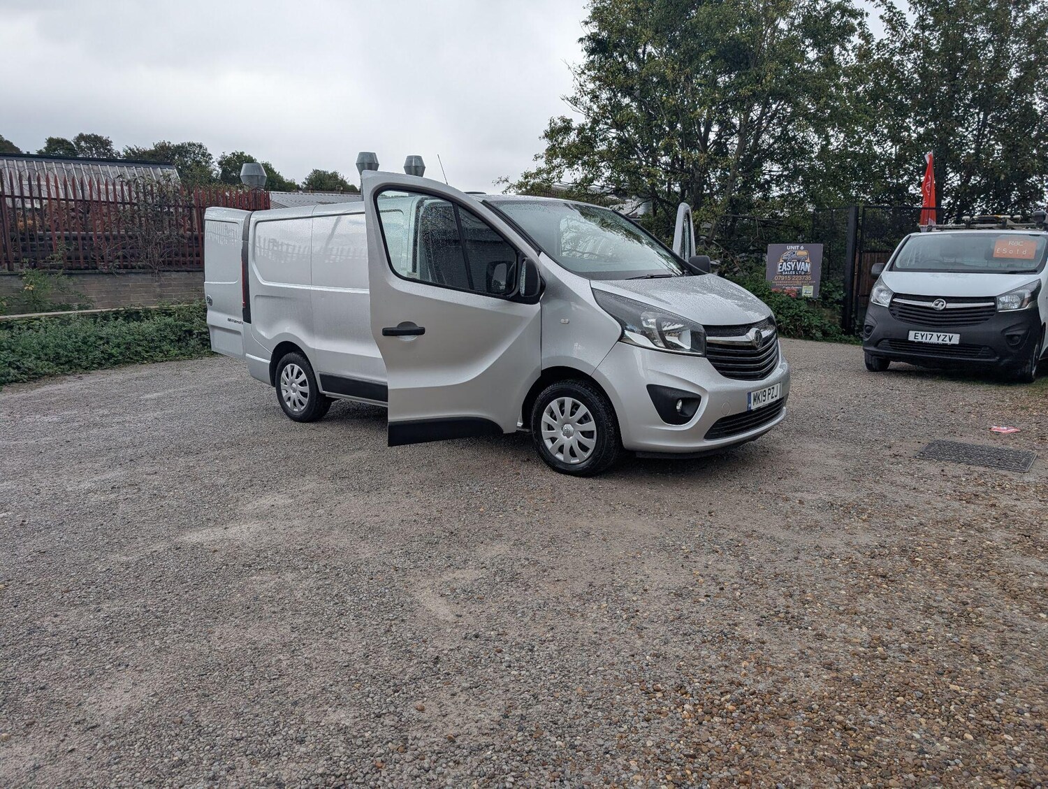 Used Vauxhall Vivaro 2019 for sale - 75927018: Photo 11