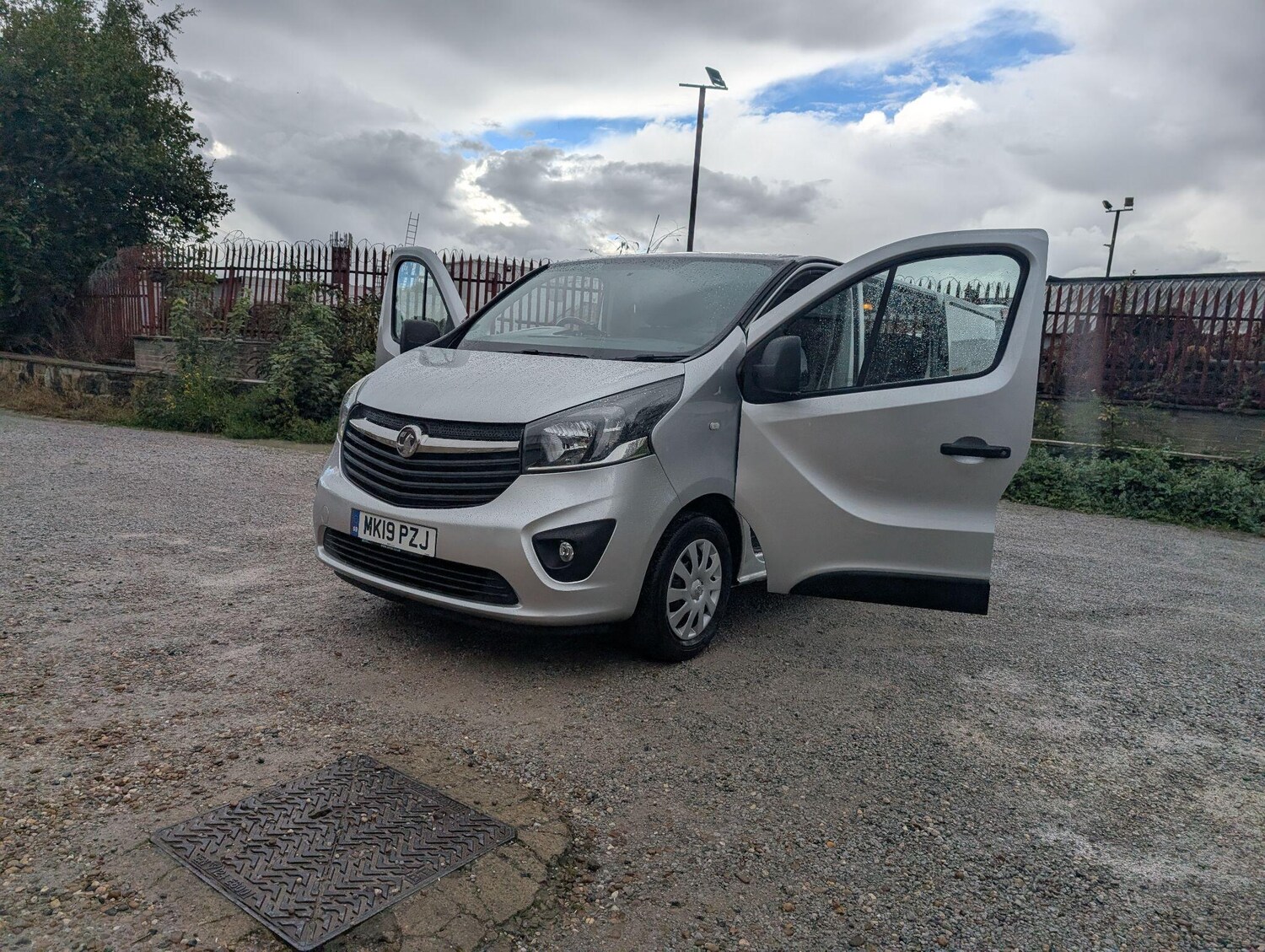 Used Vauxhall Vivaro 2019 for sale - 75927018: Photo 17