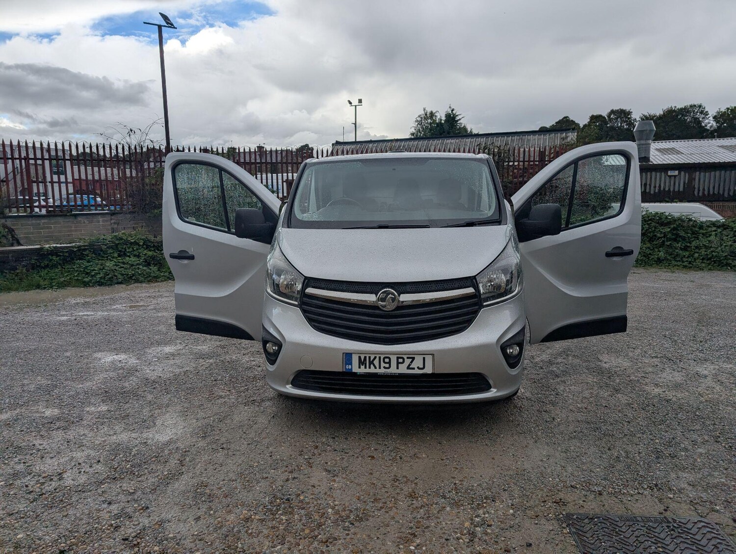 Used Vauxhall Vivaro 2019 for sale - 75927018: Photo 18