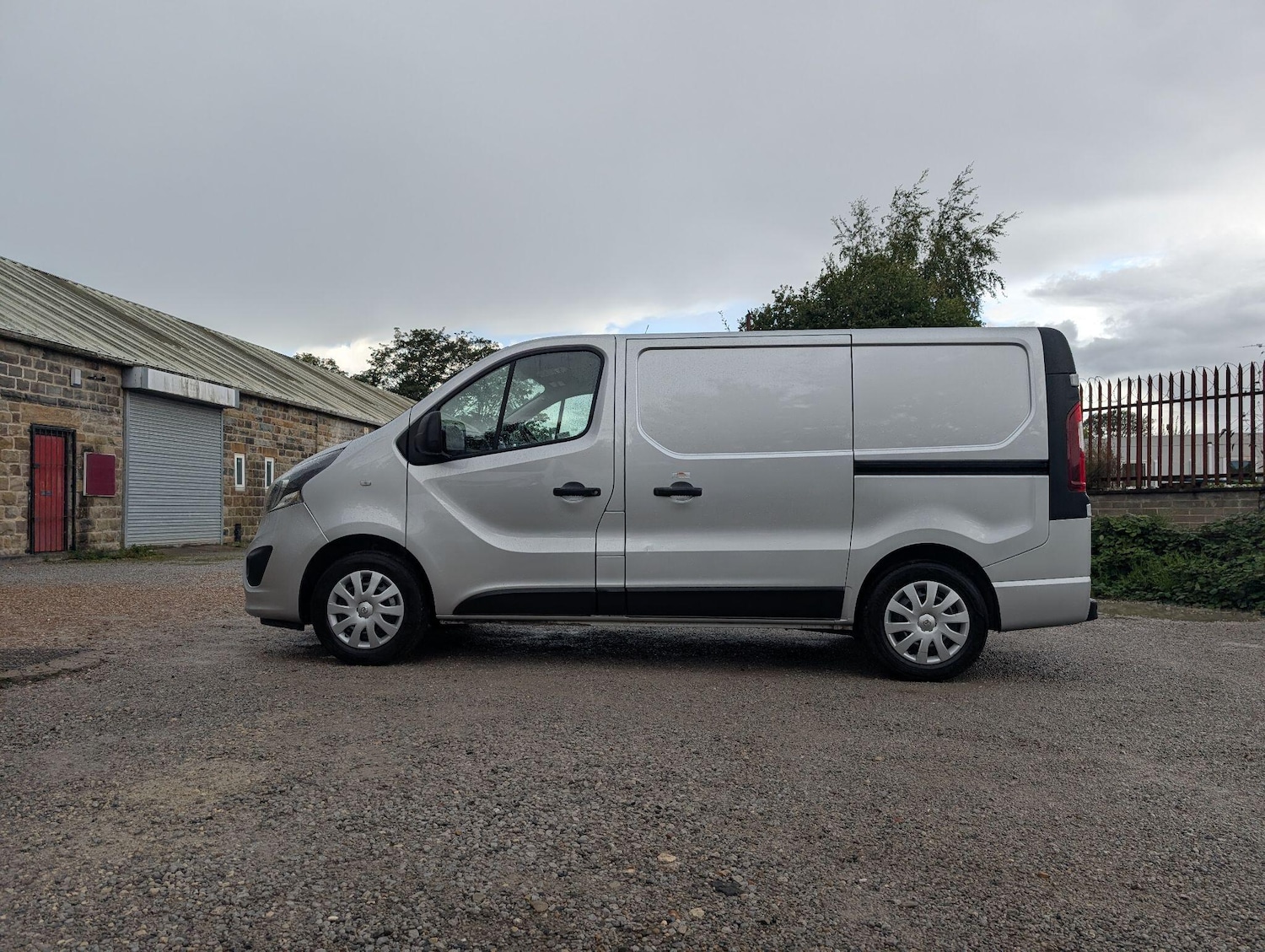 Used Vauxhall Vivaro 2019 for sale - 75927018: Photo 6