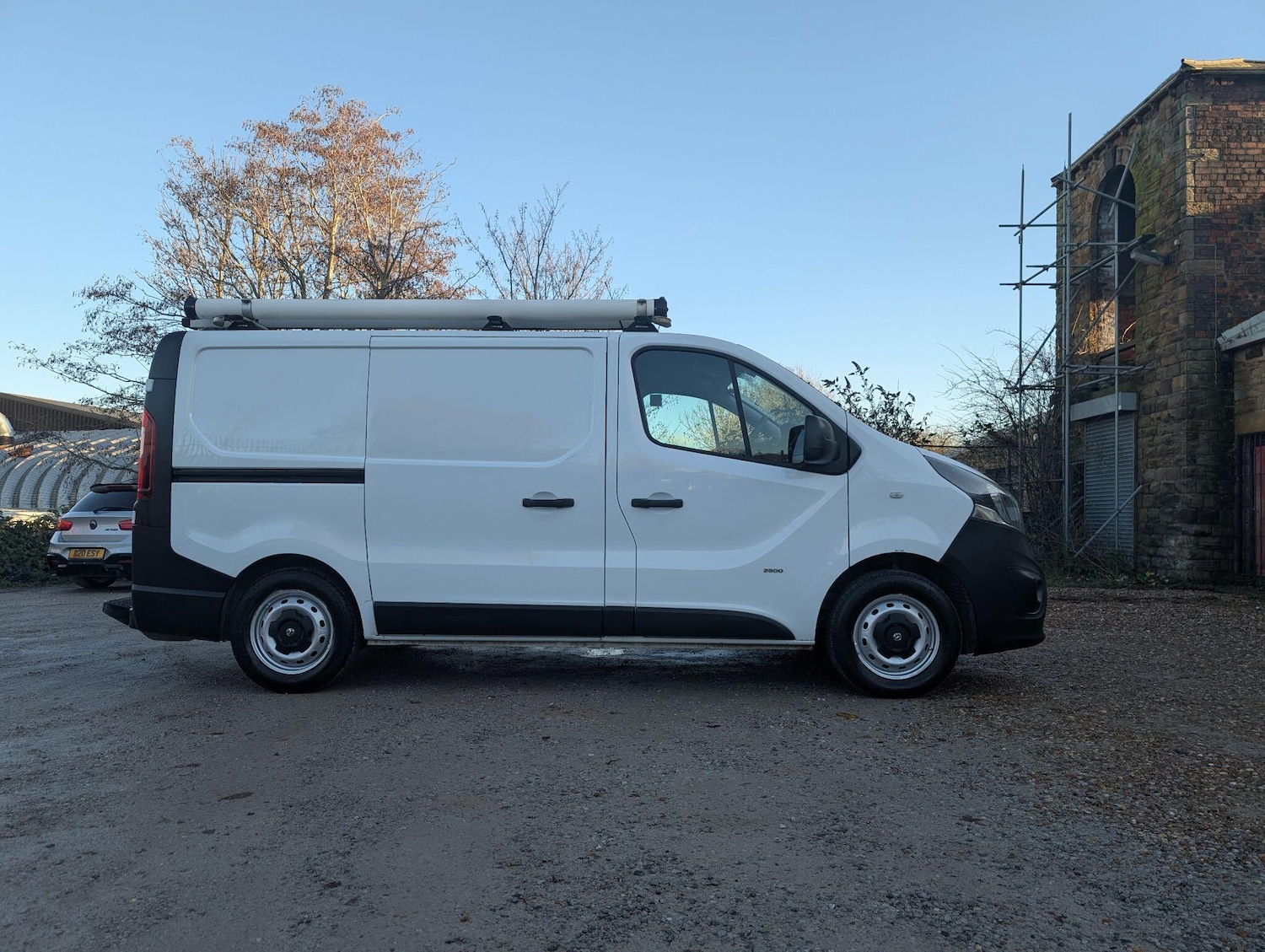 Used Vauxhall Vivaro 2015 for sale - 76786656: Photo 1