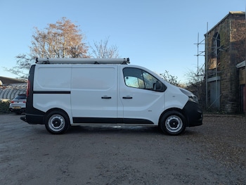 Vauxhall - Vivaro