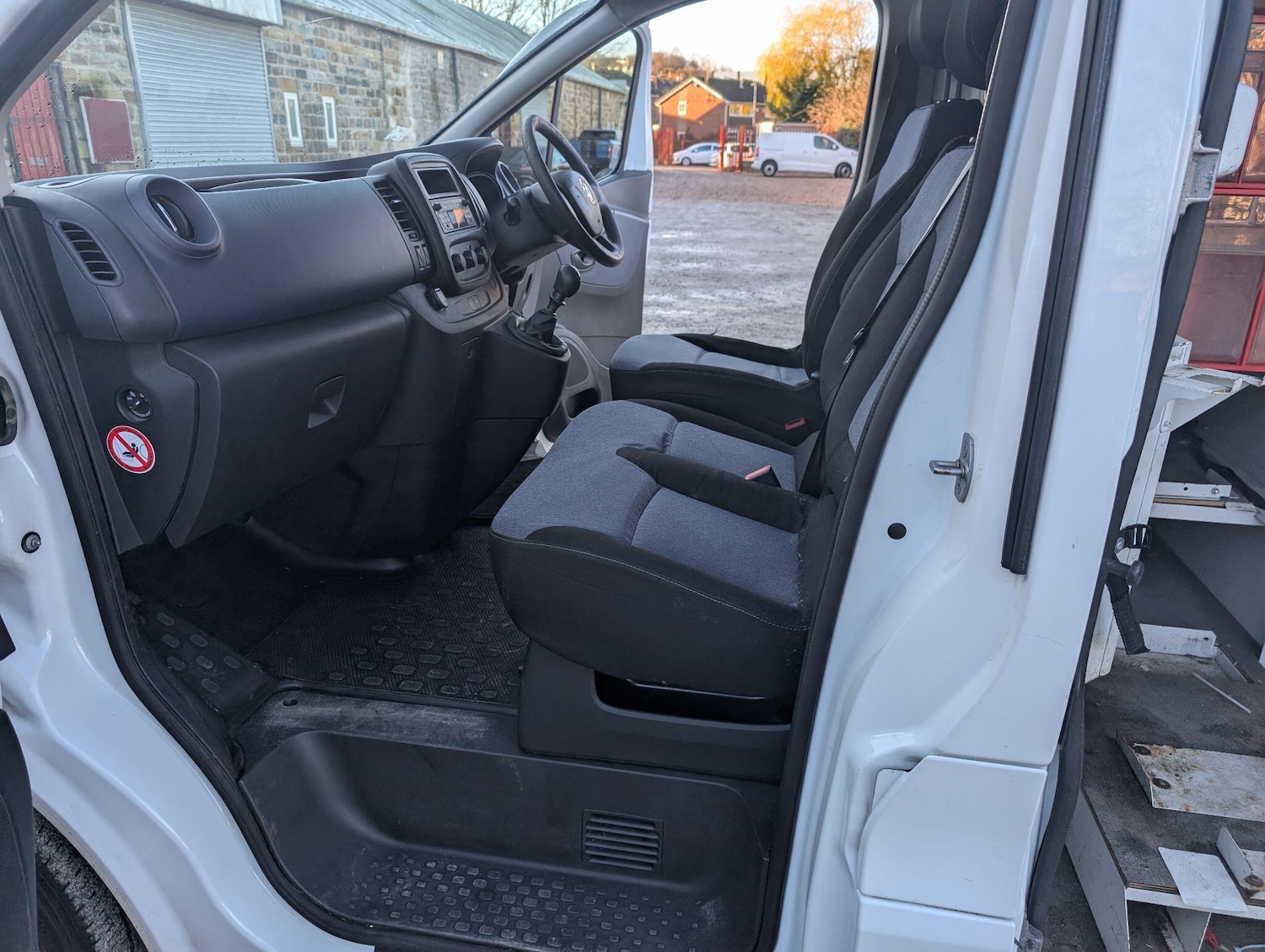 Used Vauxhall Vivaro 2015 for sale - 76786656: Photo 24