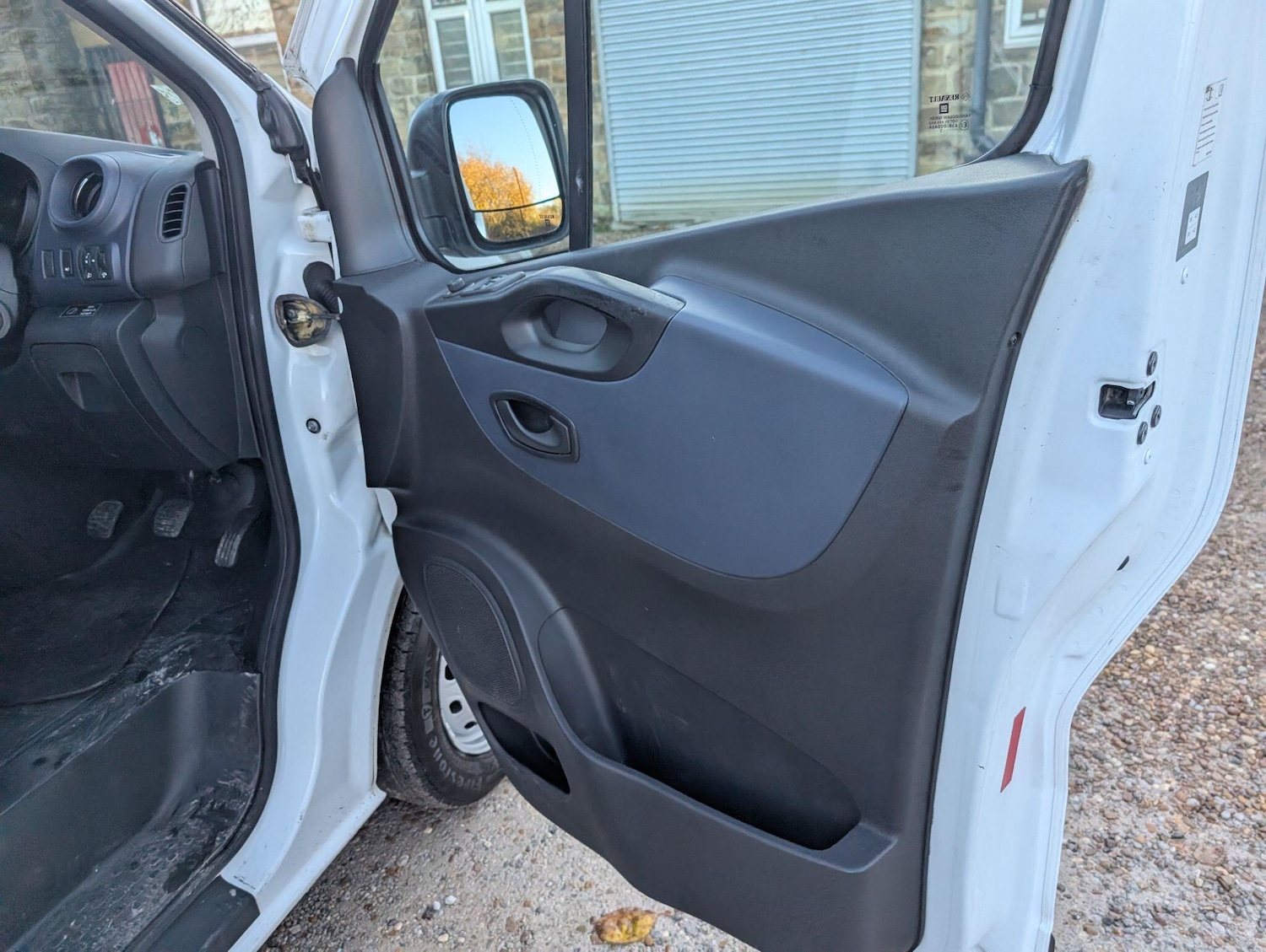 Used Vauxhall Vivaro 2015 for sale - 76786656: Photo 26