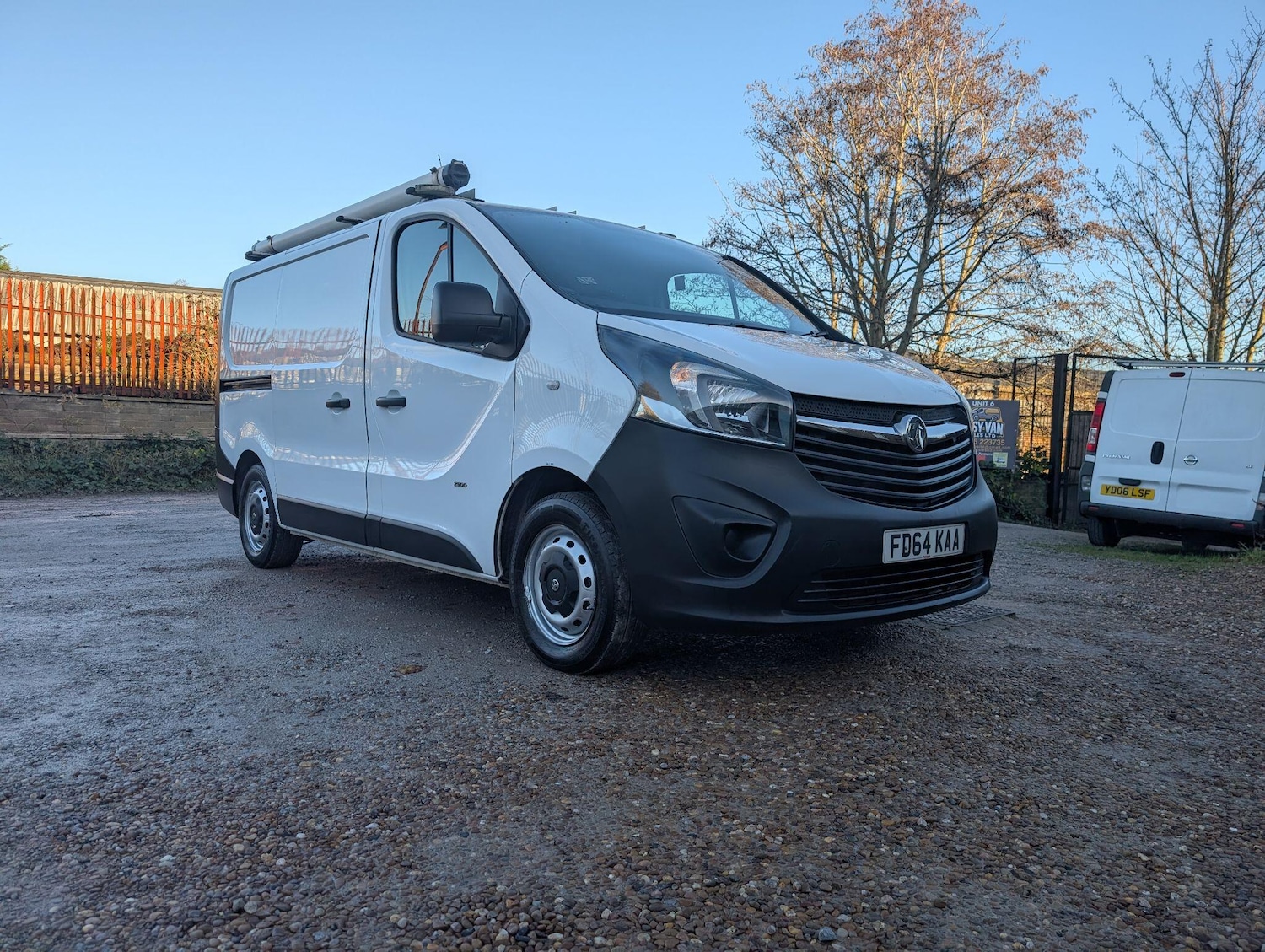 Used Vauxhall Vivaro 2015 for sale - 76786656: Photo 3