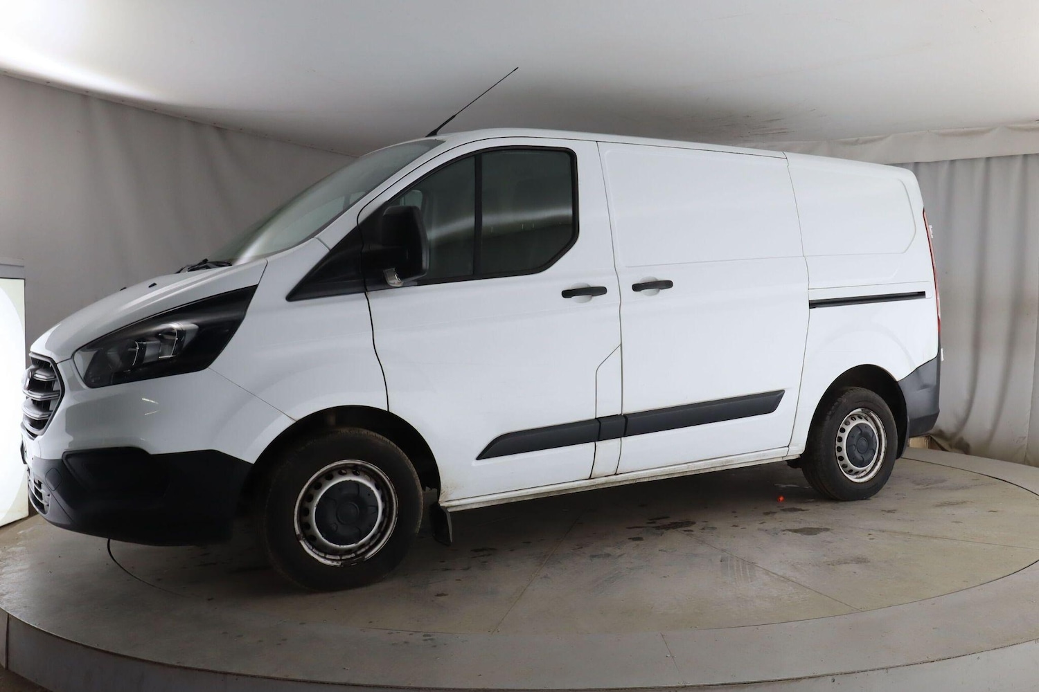 Used Ford Transit Custom 2019 for sale - 78058668: Photo 3