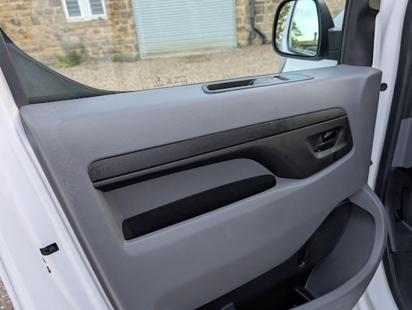 Used Vauxhall Vivaro 2020 for sale - 76151957: Photo 13