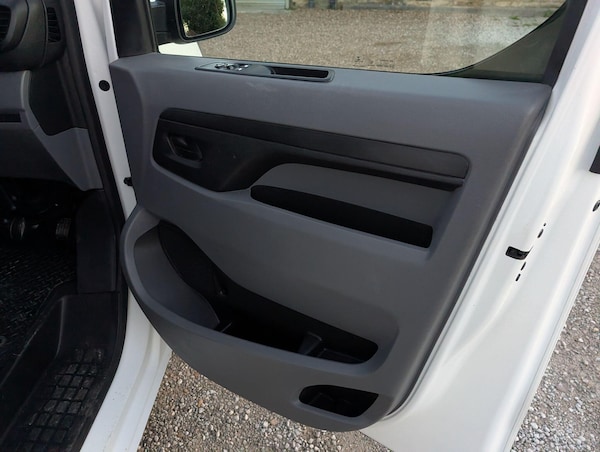 Used Vauxhall Vivaro 2020 for sale - 76151957: Photo 21