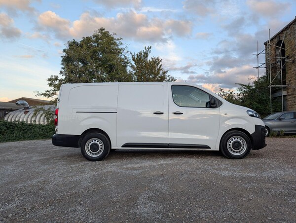 Used Vauxhall Vivaro 2020 for sale - 76151957: Photo 3
