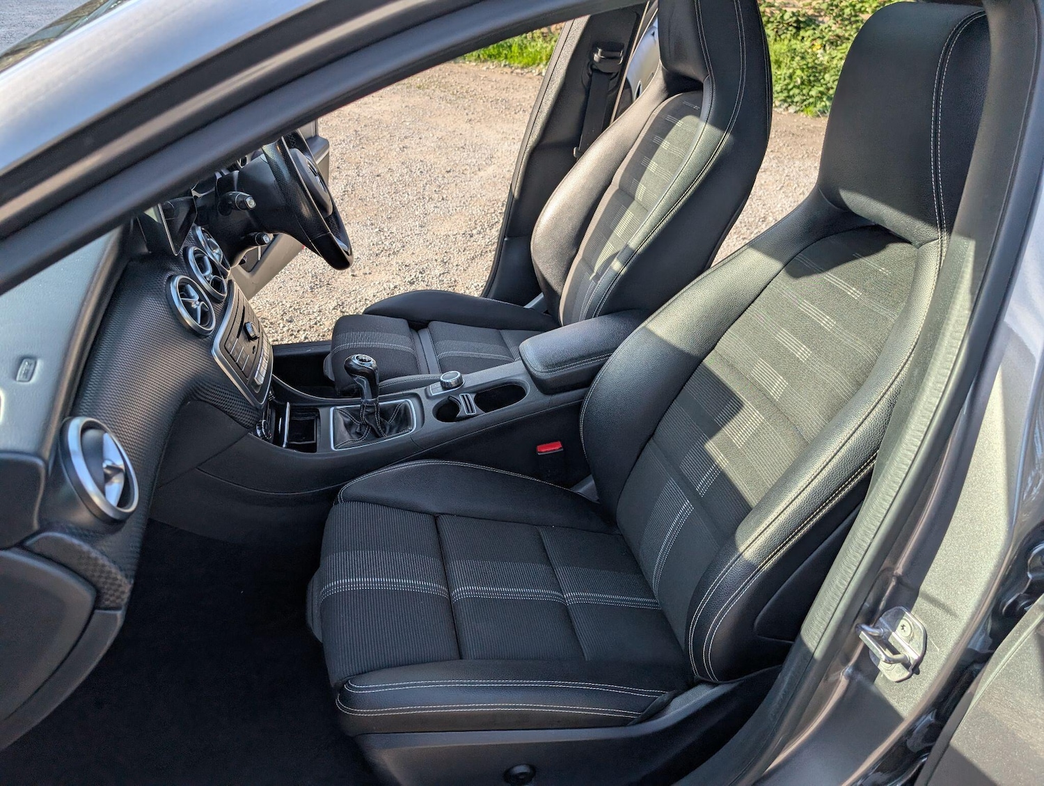 Used Mercedes-Benz A-Class 2018 for sale - 76258985: Photo 42