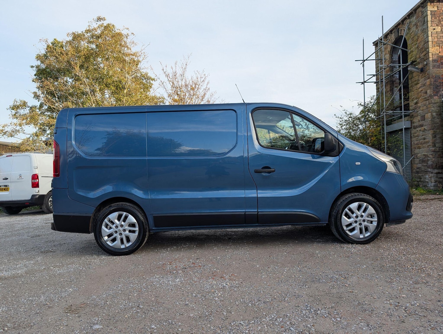 Used Renault Trafic for sale - 78220067: Photo 2