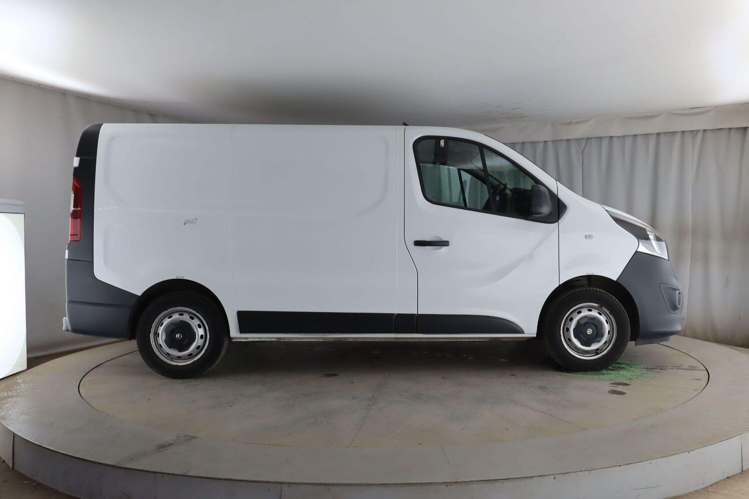 Used Vauxhall Vivaro for sale - 78203953: Photo 8