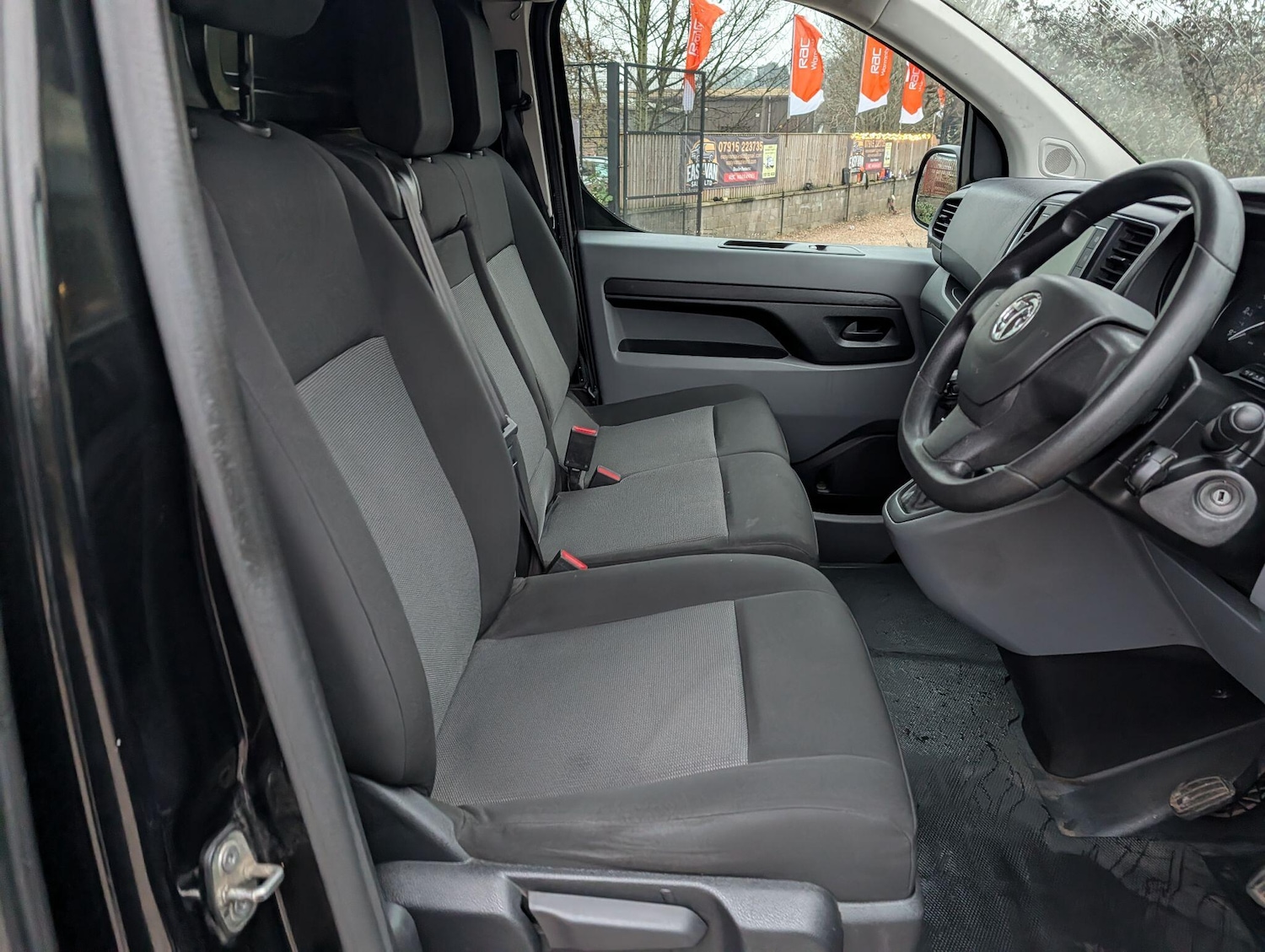 Used Vauxhall Vivaro for sale - 77684096: Photo 31