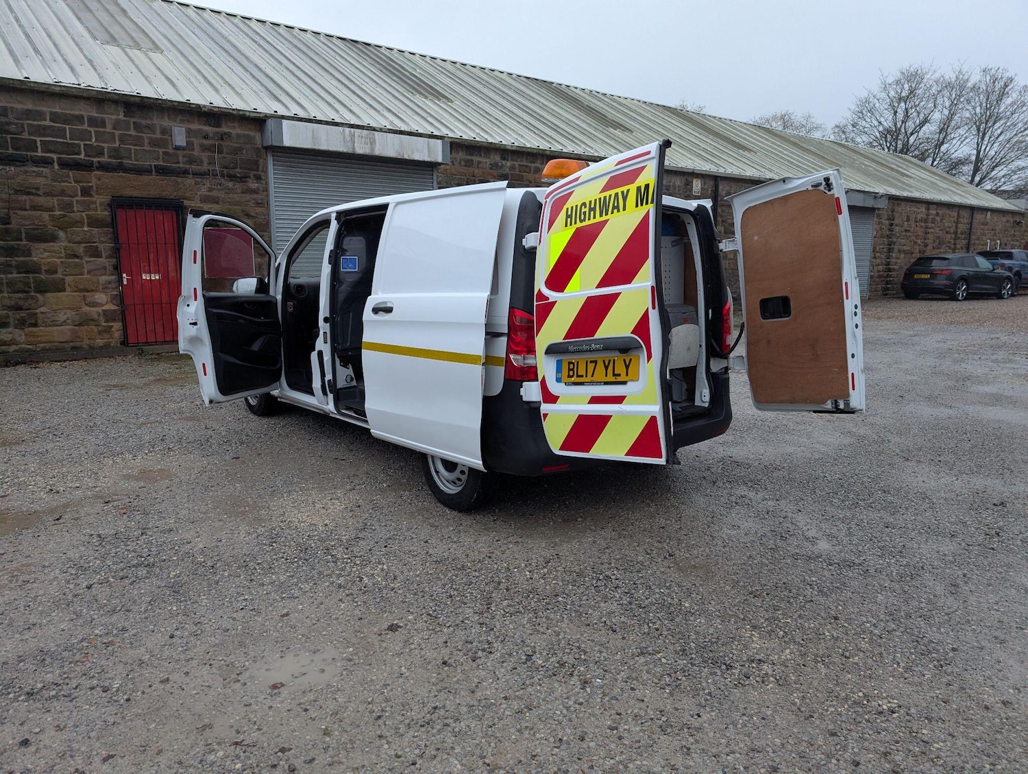 Used Mercedes-Benz Vito 2017 for sale - 76592530: Photo 15