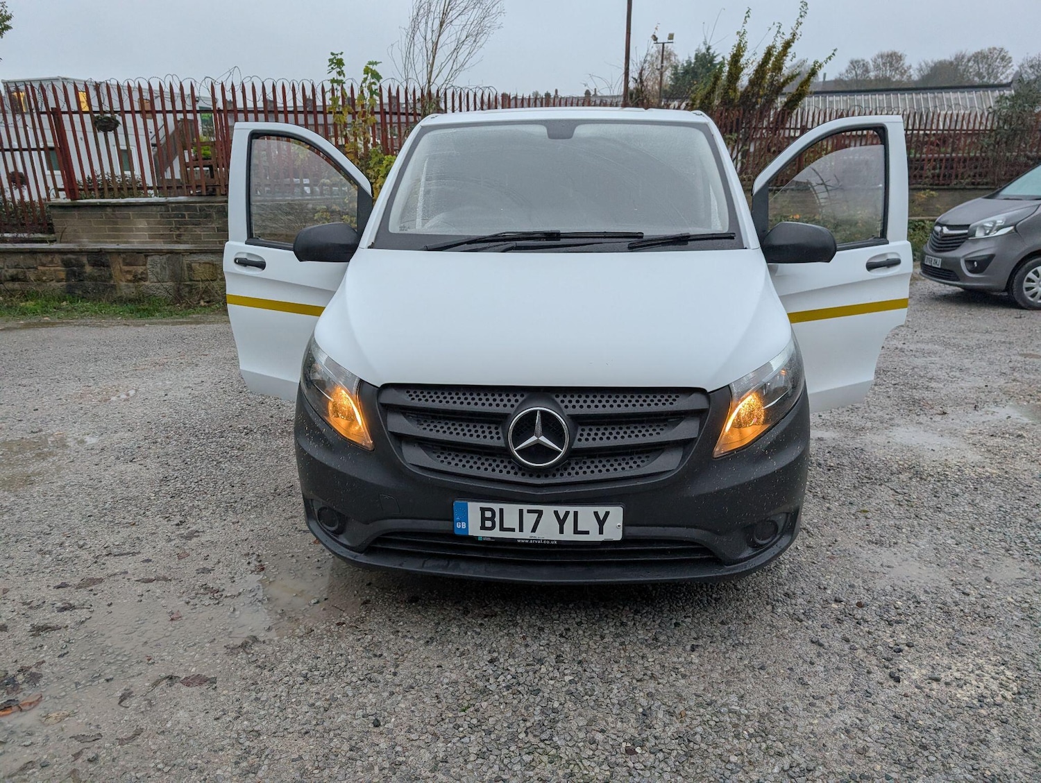 Used Mercedes-Benz Vito 2017 for sale - 76592530: Photo 18