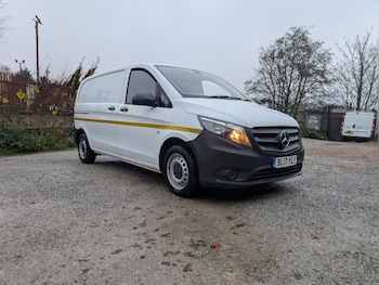 Used Mercedes-Benz Vito 2017 for sale - 76592530: Photo